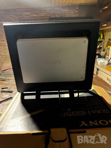 Sony SDM-HS95PRS 19" SXGA LCD , снимка 5 - Геймърски - 54369787