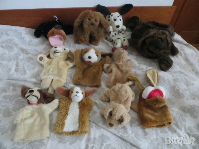 Плюшени кучета за театър