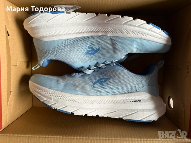 Продавам чисто нови дамски маратонки за бягане (runners), снимка 2 - Маратонки - 54415573