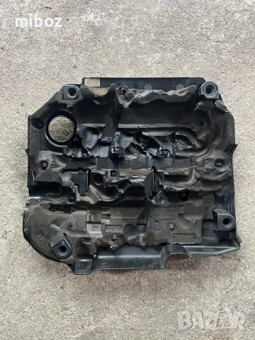 Декоративен капак двигател Шкода Октавия Skoda Octavia 3, снимка 2 - Части - 55150805