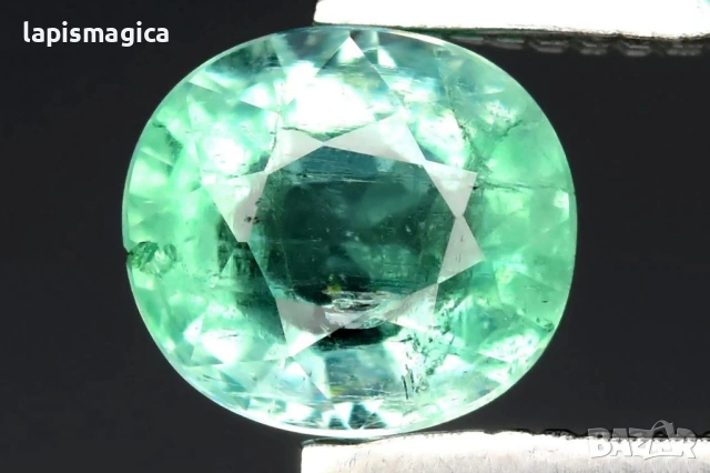 Естествен зелен смарагд от Нигерия 0.50ct 5.2x4.7mm овална шлифовка