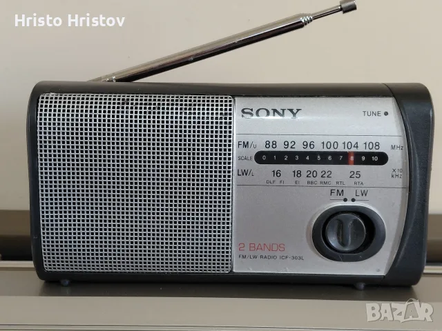 Транзистор Модел: Sony ICF-303L (2 Bands FM/LW)Работи Коректно Цена 15 Евро
