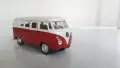 Volkswagen Microbus от 1962 г., метален , произведен от Welly. , снимка 1