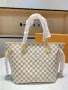 Дамска чанта Louis Vuitton Neverfull, кожа, снимка 2