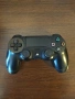 Продавам оригинален джойстик за Playstation 4 (PS4) черен и червен, снимка 1