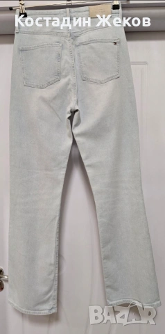 Дамски оригинални дънки. Като нови. TOMMY HILFIGER , снимка 2 - Дънки - 54477191