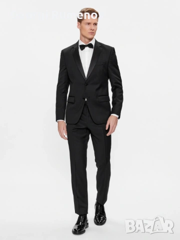 Официален костюм Boss XL, снимка 2 - Костюми - 54308357