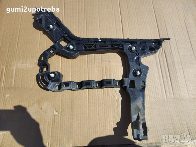 Основа Държач Ляво Задна Броня 3G0807393 Volkswagen Passat B9 1.5 eTSI 150кс 2024г Бензин