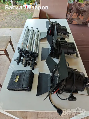 Професионален немски осветителен комплект KOBOLD REPORTERLICHT RL650, снимка 3 - Светкавици, студийно осветление - 55464825