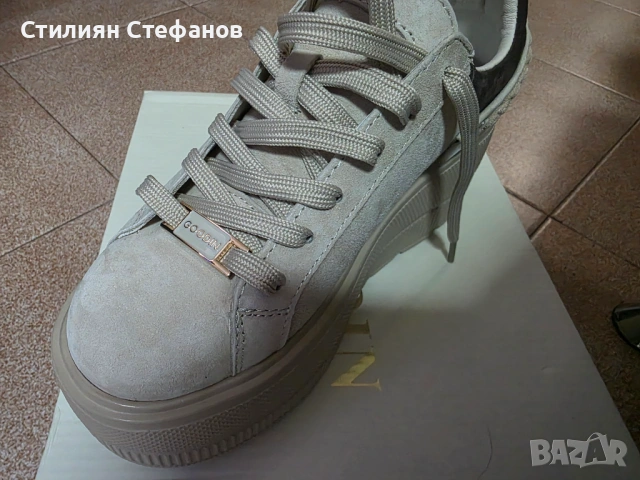 Дамски обувки на платформа