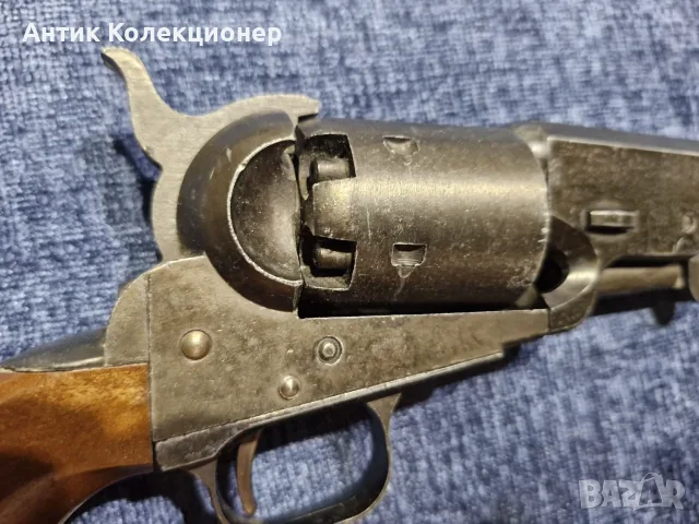 Colt Navy Model 1851 Револвер– Japan, Реплика, снимка 2 - Антикварни и старинни предмети - 55657866