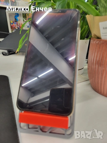 iPhone 11 Pro Max 256 GB, снимка 3 - Apple iPhone - 54991016