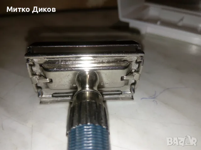 Gillette  отлична винтидж самобръсначка с две ножчета  Astor нови и кутия оригинал, снимка 4 - Електрически самобръсначки - 55414607