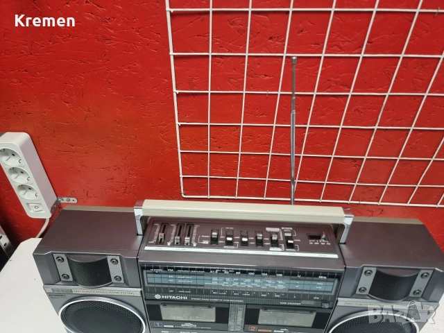 Радио касетофон HITACHI TRK-W55E, снимка 3 - Радиокасетофони, транзистори - 54365014