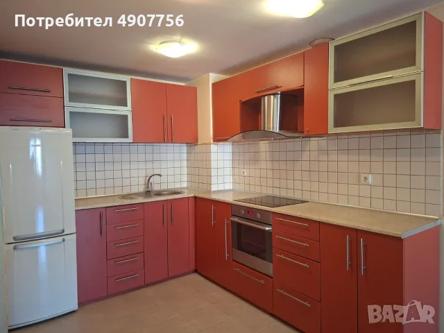 Кухня с дължина 456 см с включени уреди
