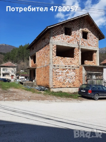 Продава се къща 292 кв.м. в с.Згориград , снимка 11 - Къщи - 54004367