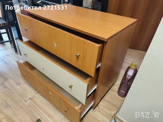 Скрин с три чекмеджета , снимка 3 - Скринове - 55099197
