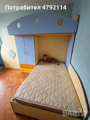 Продавам мебел за детска стая