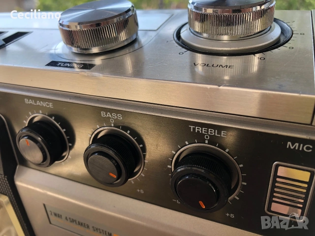 Радиокасетофон HITACHI TRK-8155E, снимка 11 - Радиокасетофони, транзистори - 54997712