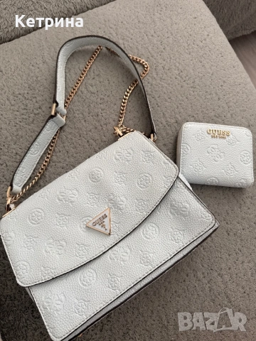 100% Оригинална чанта на GUESS, снимка 2 - Чанти - 54325801