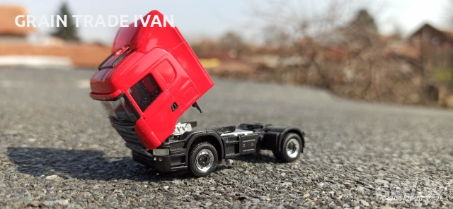 Scania R500 Highline! Herpa 1/87, снимка 5 - Колекции - 54982951