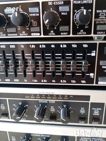 Продавам Behringer FBQ1502HD Ultragraph Pro – Професионален 2x15 Band Graphic EQ, снимка 5 - Еквалайзери - 54836825