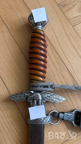 Германски офицерски кортик на Луфтвафе (Luftwaffe 2nd Model Dagger), снимка 2 - Антикварни и старинни предмети - 54837563