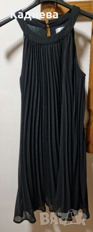 къса черна рокля с плисета- солей