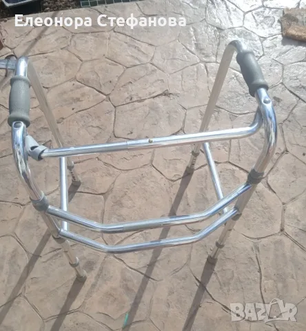 Проходилка за възрастни, снимка 2 - Ролатори - 55530036