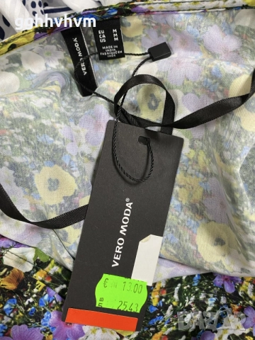 нова рокля на vero moda, снимка 2 - Рокли - 55249862