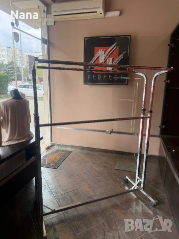 Щендери 5броя ВСИЧКИТЕ ЗА 150€, снимка 3 - Стелажи и щандове - 54388283
