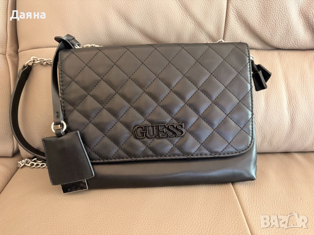 Дамска чанта Guess