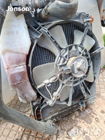 Перка с радиатор за Daihatsu Sirion 1,0i , снимка 4 - Части - 54392314