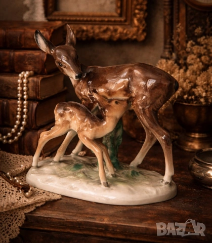 Порцеланова фигура сърна с малко – винтидж декорация (20 см)