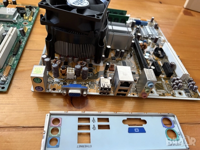 Дъно процесор рам Intel 3.16 GHz s.775, снимка 8 - Дънни платки - 55602563