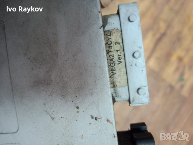Vega 2 , ECU , Gaz за 4 цил., снимка 3 - Части - 54909256