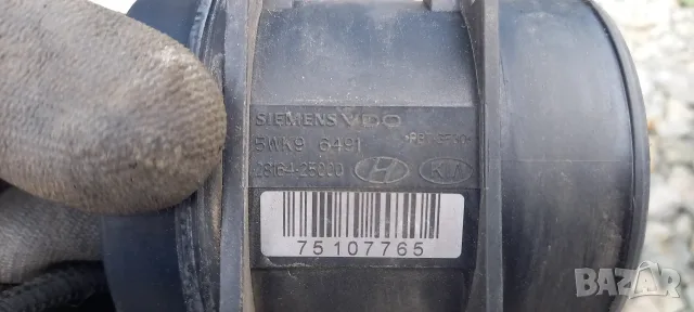 Дебитомер за Hyundai Sonata V (NF) 2.0 L, снимка 2 - Части - 55512694