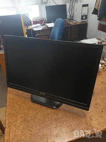 Продавам монитор PHILIPS 24инча