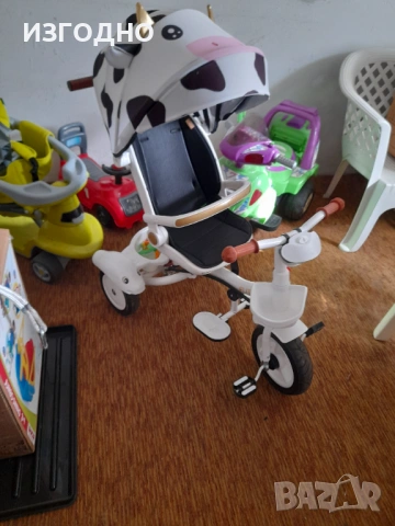 60€ CHIPOLINO*ДЕТСКА КОЛИЧКА ТРИКОЛКА ЗА РАЗХОДКА ЗАПАЗЕНА И НОВИ ДРЕХИ ПОДАРЪК, снимка 8 - Детски велосипеди, триколки и коли - 54135879