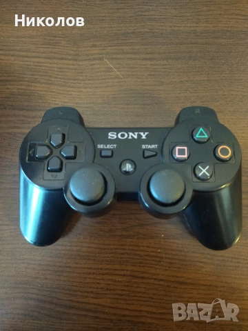 Продавам оригинален джойстик за Playstation 3 (PS3)