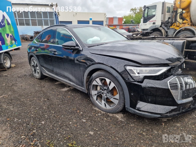 Audi e-Tron 55 Sportsback Panorama 408кс 95 квч HUD B&O 360° памет седалки Valcona, снимка 4 - Автомобили и джипове - 54308106