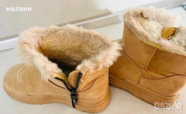 Продавам НОВ дамски спортен комплект Miu Miu, снимка 9 - Спортни екипи - 55310252