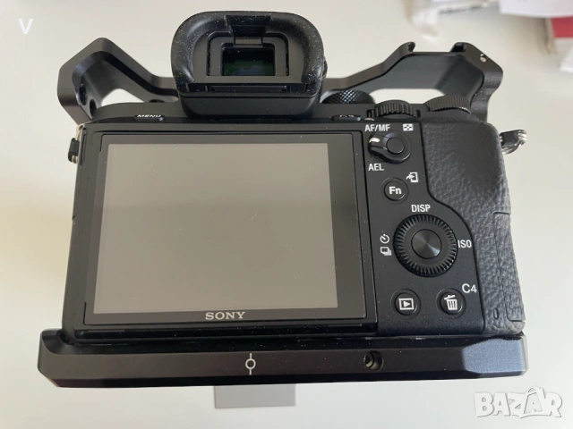Sony Alpha 7 II M2 + обектив Sony FE 28-70mm (1200 кадъра), снимка 8 - Фотоапарати - 54799164