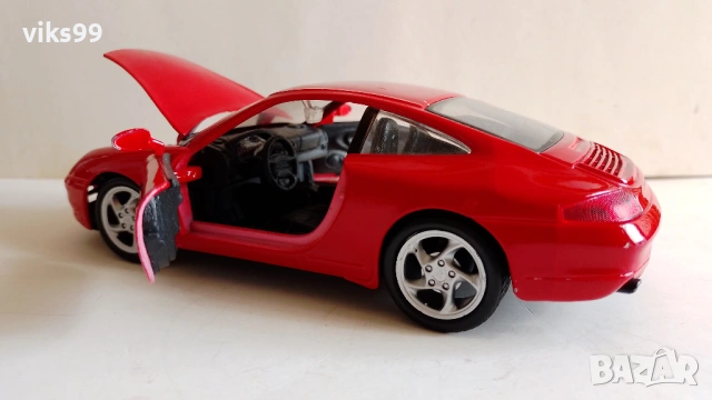 Ford Mustang GT и Porsche 911 Carrera - Мащаб 1:24, снимка 3 - Колекции - 54216773