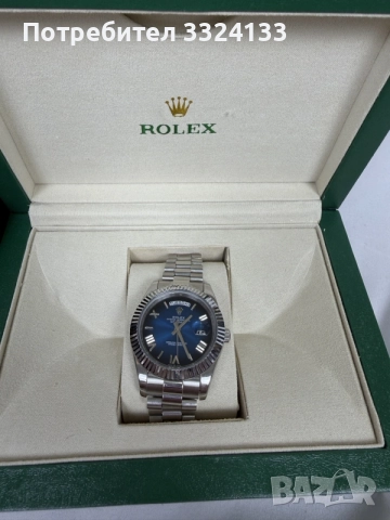 Rolex Day-Date 40mm President
Bracelet Blue Ombre Dial