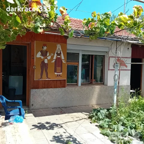 Къща с голям двор в с.Загорци, снимка 4 - Къщи - 55566060