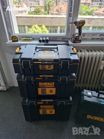 Куфар за инструменти на колела DEWALT Toughsystem 2.0 чисто нов