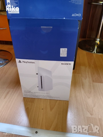 PS5+4 игри, малко използван и в отлично състояние, снимка 6 - PlayStation конзоли - 54947423