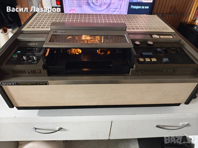 Видео рекордер SONY VP-2030 U-MATIC , снимка 3 - Плейъри, домашно кино, прожектори - 54626421