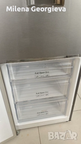 Продавам хладилник с фризер Samsung, снимка 4 - Хладилници - 54462771